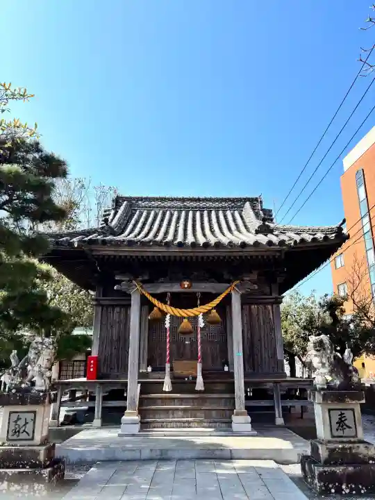 住吉社の{uncategorized: "未分類", other: "その他", undefined: "問題あり", building: "その他建物", grave: "お墓", sacred_gate: "鳥居", guardian: "狛犬", statue: "像", buddha: "仏像", history: "歴史", nature: "自然", garden: "庭園", animal: "動物", pagoda: "塔", temizu: "手水舎", mountain_gate: "山門・神門", sanctuary: "本殿・本堂", subordinate: "末社・摂社", art: "芸術", scenery: "景色", jizo: "地蔵", ema: "絵馬", goshuin: "御朱印", omikuji: "おみくじ", items: "授与品その他", amulet: "お守り", goshuincho: "御朱印帳", eats: "食事", festival: "お祭り", votive_dance: "神楽", shichigosan: "七五三参", wedding: "結婚式", experience: "体験その他", initially: "初詣", around: "周辺", anti_infection: "感染症対策"}
