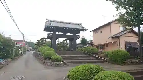 富士山久遠寺の山門