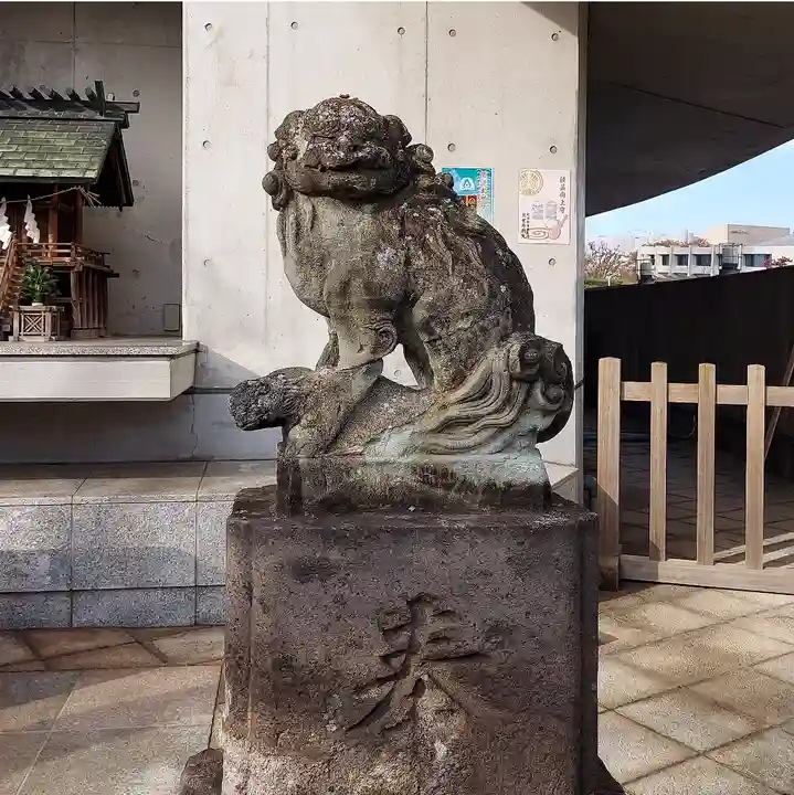 北谷稲荷神社の狛犬