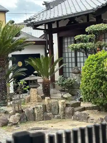 西教寺(大阪府)