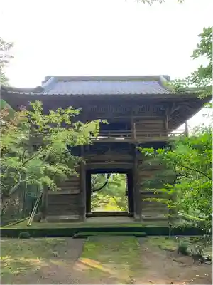 妻山神社の山門・神門