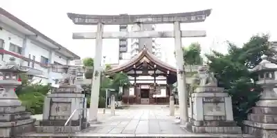 三輪神社の鳥居