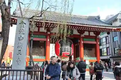 浅草寺の山門