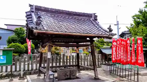 星神社の手水舎