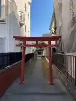 板子稲荷の鳥居