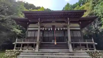 白山神社の本殿・本堂