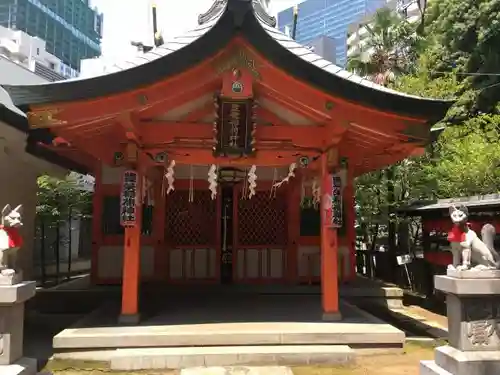 豊栄稲荷神社の本殿