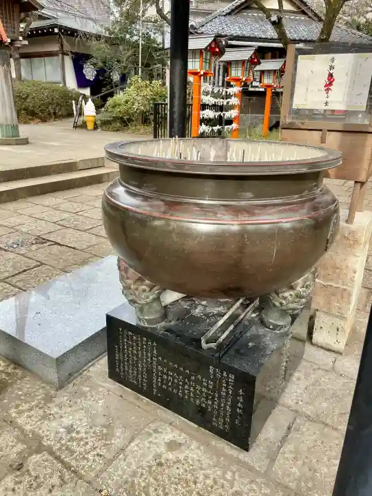 明王院(満願寺別院)の{uncategorized: "未分類", other: "その他", undefined: "問題あり", building: "その他建物", grave: "お墓", sacred_gate: "鳥居", guardian: "狛犬", statue: "像", buddha: "仏像", history: "歴史", nature: "自然", garden: "庭園", animal: "動物", pagoda: "塔", temizu: "手水舎", mountain_gate: "山門・神門", sanctuary: "本殿・本堂", subordinate: "末社・摂社", art: "芸術", scenery: "景色", jizo: "地蔵", ema: "絵馬", goshuin: "御朱印", omikuji: "おみくじ", items: "授与品その他", amulet: "お守り", goshuincho: "御朱印帳", eats: "食事", festival: "お祭り", votive_dance: "神楽", shichigosan: "七五三参", wedding: "結婚式", experience: "体験その他", initially: "初詣", around: "周辺", anti_infection: "感染症対策"}