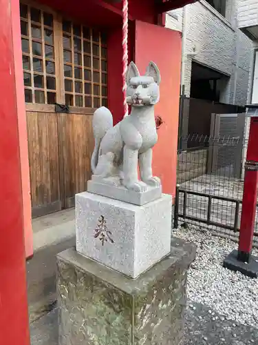 幸稲荷神社の狛犬