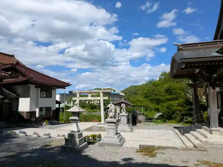 高穂神社の{uncategorized: "未分類", other: "その他", undefined: "問題あり", building: "その他建物", grave: "お墓", sacred_gate: "鳥居", guardian: "狛犬", statue: "像", buddha: "仏像", history: "歴史", nature: "自然", garden: "庭園", animal: "動物", pagoda: "塔", temizu: "手水舎", mountain_gate: "山門・神門", sanctuary: "本殿・本堂", subordinate: "末社・摂社", art: "芸術", scenery: "景色", jizo: "地蔵", ema: "絵馬", goshuin: "御朱印", omikuji: "おみくじ", items: "授与品その他", amulet: "お守り", goshuincho: "御朱印帳", eats: "食事", festival: "お祭り", votive_dance: "神楽", shichigosan: "七五三参", wedding: "結婚式", experience: "体験その他", initially: "初詣", around: "周辺", anti_infection: "感染症対策"}