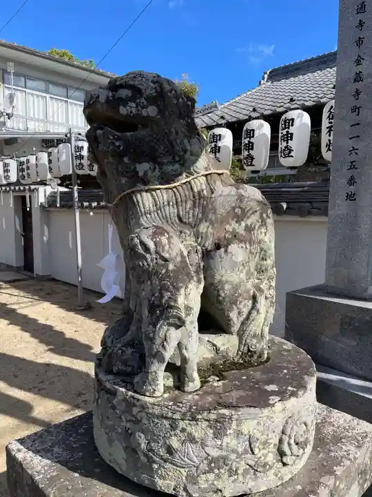 新羅神社の狛犬