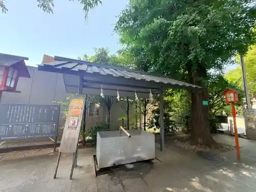 赤城神社の{uncategorized: "未分類", other: "その他", undefined: "問題あり", building: "その他建物", grave: "お墓", sacred_gate: "鳥居", guardian: "狛犬", statue: "像", buddha: "仏像", history: "歴史", nature: "自然", garden: "庭園", animal: "動物", pagoda: "塔", temizu: "手水舎", mountain_gate: "山門・神門", sanctuary: "本殿・本堂", subordinate: "末社・摂社", art: "芸術", scenery: "景色", jizo: "地蔵", ema: "絵馬", goshuin: "御朱印", omikuji: "おみくじ", items: "授与品その他", amulet: "お守り", goshuincho: "御朱印帳", eats: "食事", festival: "お祭り", votive_dance: "神楽", shichigosan: "七五三参", wedding: "結婚式", experience: "体験その他", initially: "初詣", around: "周辺", anti_infection: "感染症対策"}