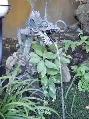 検見川神社の手水舎