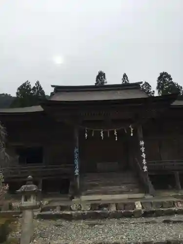 若狭神宮寺の本殿