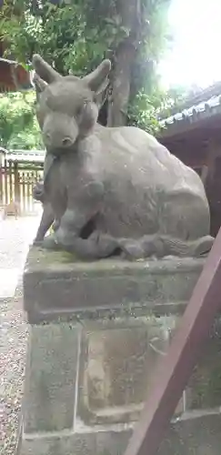 牛嶋神社の像