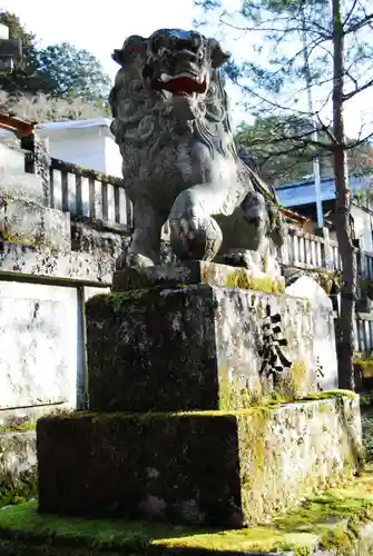 古峯神社の狛犬