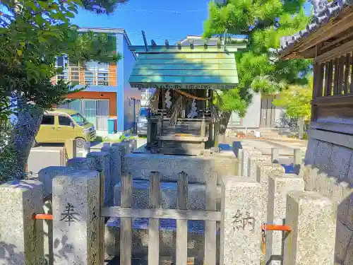 神明社の末社・摂社