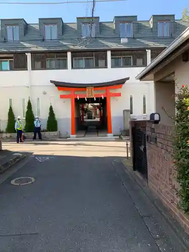 馬橋稲荷神社の鳥居