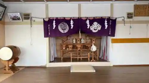 東野浜神社の{uncategorized: "未分類", other: "その他", undefined: "問題あり", building: "その他建物", grave: "お墓", sacred_gate: "鳥居", guardian: "狛犬", statue: "像", buddha: "仏像", history: "歴史", nature: "自然", garden: "庭園", animal: "動物", pagoda: "塔", temizu: "手水舎", mountain_gate: "山門・神門", sanctuary: "本殿・本堂", subordinate: "末社・摂社", art: "芸術", scenery: "景色", jizo: "地蔵", ema: "絵馬", goshuin: "御朱印", omikuji: "おみくじ", items: "授与品その他", amulet: "お守り", goshuincho: "御朱印帳", eats: "食事", festival: "お祭り", votive_dance: "神楽", shichigosan: "七五三参", wedding: "結婚式", experience: "体験その他", initially: "初詣", around: "周辺", anti_infection: "感染症対策"}