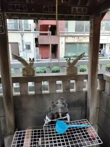 千種稲荷神社の手水舎