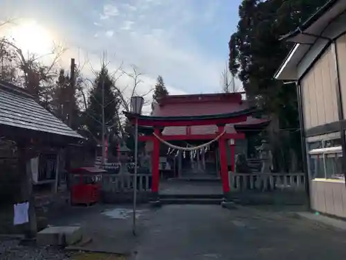 巽山稲荷神社の建物その他