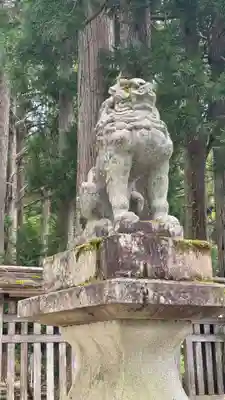 雄山神社中宮祈願殿(富山県)