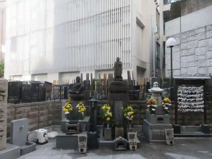 赤坂不動尊威徳寺(東京都)