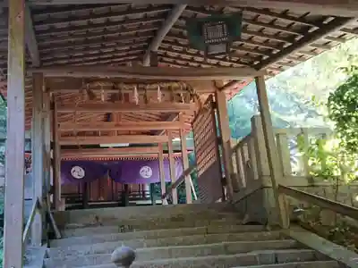 八幡神社の本殿・本堂