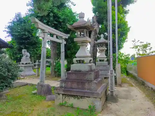 八幡社（塩川）の建物その他