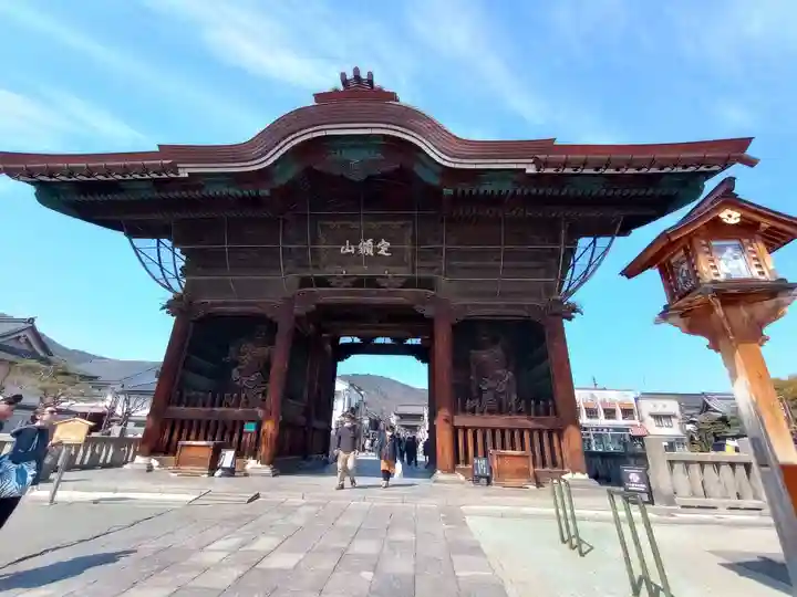 善光寺の山門・神門