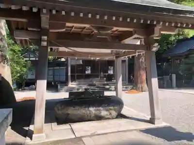 金剱宮の手水舎