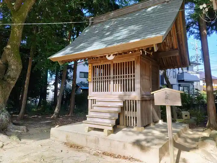 大平八幡宮の末社・摂社