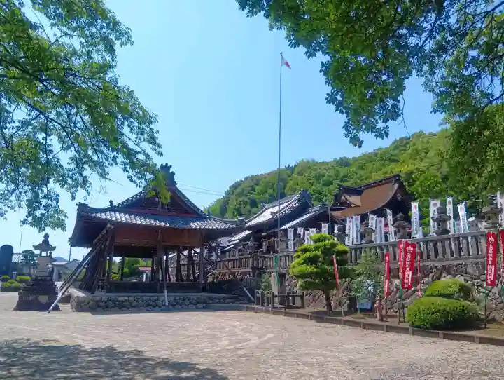 加佐美神社の{uncategorized: "未分類", other: "その他", undefined: "問題あり", building: "その他建物", grave: "お墓", sacred_gate: "鳥居", guardian: "狛犬", statue: "像", buddha: "仏像", history: "歴史", nature: "自然", garden: "庭園", animal: "動物", pagoda: "塔", temizu: "手水舎", mountain_gate: "山門・神門", sanctuary: "本殿・本堂", subordinate: "末社・摂社", art: "芸術", scenery: "景色", jizo: "地蔵", ema: "絵馬", goshuin: "御朱印", omikuji: "おみくじ", items: "授与品その他", amulet: "お守り", goshuincho: "御朱印帳", eats: "食事", festival: "お祭り", votive_dance: "神楽", shichigosan: "七五三参", wedding: "結婚式", experience: "体験その他", initially: "初詣", around: "周辺", anti_infection: "感染症対策"}