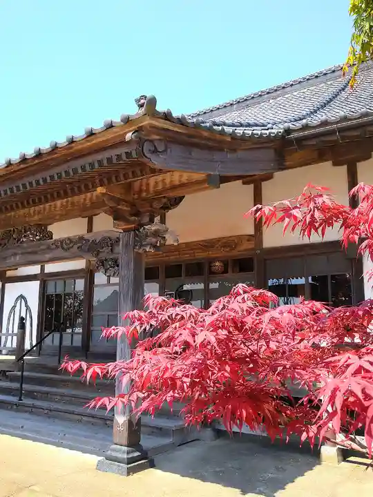 岩誓寺の本殿・本堂