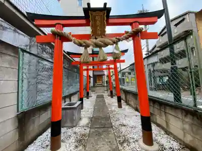 稲荷大神の{uncategorized: "未分類", other: "その他", undefined: "問題あり", building: "その他建物", grave: "お墓", sacred_gate: "鳥居", guardian: "狛犬", statue: "像", buddha: "仏像", history: "歴史", nature: "自然", garden: "庭園", animal: "動物", pagoda: "塔", temizu: "手水舎", mountain_gate: "山門・神門", sanctuary: "本殿・本堂", subordinate: "末社・摂社", art: "芸術", scenery: "景色", jizo: "地蔵", ema: "絵馬", goshuin: "御朱印", omikuji: "おみくじ", items: "授与品その他", amulet: "お守り", goshuincho: "御朱印帳", eats: "食事", festival: "お祭り", votive_dance: "神楽", shichigosan: "七五三参", wedding: "結婚式", experience: "体験その他", initially: "初詣", around: "周辺", anti_infection: "感染症対策"}