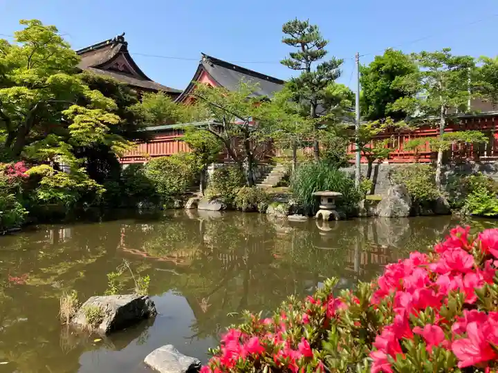 津島神社の庭園