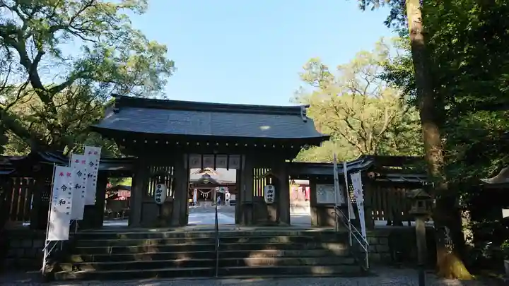 都農神社の山門・神門