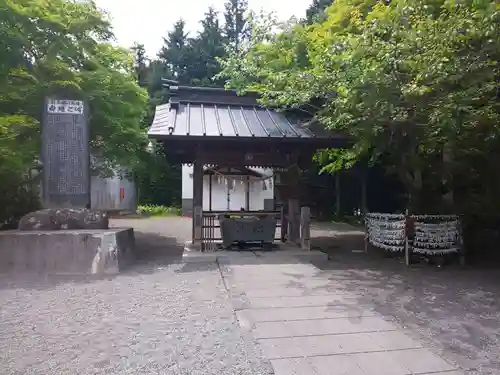 冨士御室浅間神社の手水舎