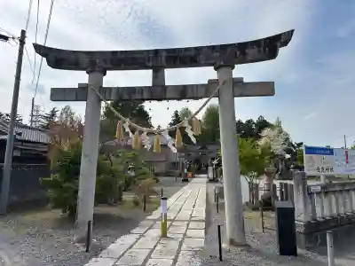 長良神社の{uncategorized: "未分類", other: "その他", undefined: "問題あり", building: "その他建物", grave: "お墓", sacred_gate: "鳥居", guardian: "狛犬", statue: "像", buddha: "仏像", history: "歴史", nature: "自然", garden: "庭園", animal: "動物", pagoda: "塔", temizu: "手水舎", mountain_gate: "山門・神門", sanctuary: "本殿・本堂", subordinate: "末社・摂社", art: "芸術", scenery: "景色", jizo: "地蔵", ema: "絵馬", goshuin: "御朱印", omikuji: "おみくじ", items: "授与品その他", amulet: "お守り", goshuincho: "御朱印帳", eats: "食事", festival: "お祭り", votive_dance: "神楽", shichigosan: "七五三参", wedding: "結婚式", experience: "体験その他", initially: "初詣", around: "周辺", anti_infection: "感染症対策"}