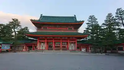 平安神宮の山門・神門