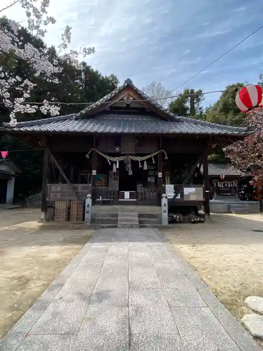 八幡神社の本殿・本堂