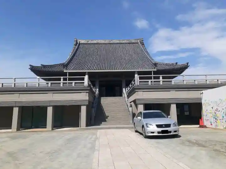 本願寺鷺森別院の{uncategorized: "未分類", other: "その他", undefined: "問題あり", building: "その他建物", grave: "お墓", sacred_gate: "鳥居", guardian: "狛犬", statue: "像", buddha: "仏像", history: "歴史", nature: "自然", garden: "庭園", animal: "動物", pagoda: "塔", temizu: "手水舎", mountain_gate: "山門・神門", sanctuary: "本殿・本堂", subordinate: "末社・摂社", art: "芸術", scenery: "景色", jizo: "地蔵", ema: "絵馬", goshuin: "御朱印", omikuji: "おみくじ", items: "授与品その他", amulet: "お守り", goshuincho: "御朱印帳", eats: "食事", festival: "お祭り", votive_dance: "神楽", shichigosan: "七五三参", wedding: "結婚式", experience: "体験その他", initially: "初詣", around: "周辺", anti_infection: "感染症対策"}