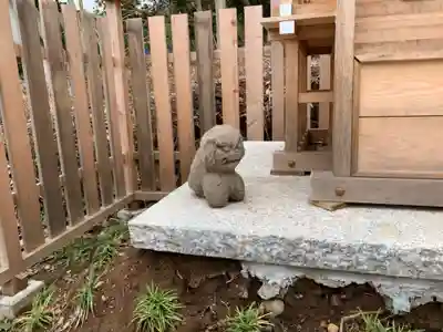 六手八幡神社の狛犬