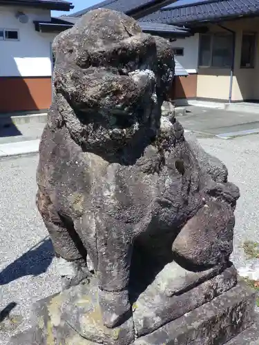 吉倉八幡宮の狛犬