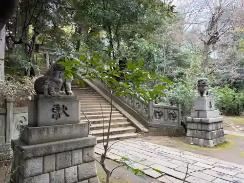 赤坂氷川神社の{uncategorized: "未分類", other: "その他", undefined: "問題あり", building: "その他建物", grave: "お墓", sacred_gate: "鳥居", guardian: "狛犬", statue: "像", buddha: "仏像", history: "歴史", nature: "自然", garden: "庭園", animal: "動物", pagoda: "塔", temizu: "手水舎", mountain_gate: "山門・神門", sanctuary: "本殿・本堂", subordinate: "末社・摂社", art: "芸術", scenery: "景色", jizo: "地蔵", ema: "絵馬", goshuin: "御朱印", omikuji: "おみくじ", items: "授与品その他", amulet: "お守り", goshuincho: "御朱印帳", eats: "食事", festival: "お祭り", votive_dance: "神楽", shichigosan: "七五三参", wedding: "結婚式", experience: "体験その他", initially: "初詣", around: "周辺", anti_infection: "感染症対策"}