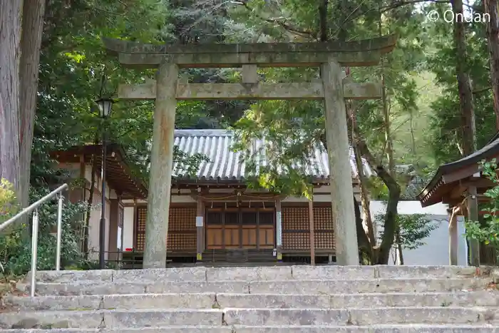 松尾山神社の鳥居