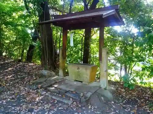津島社（津島社・天満社）の手水舎