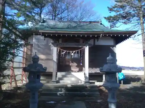 鎧神社の本殿