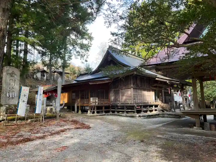 駒ヶ嶽神社(前宮)の本殿・本堂