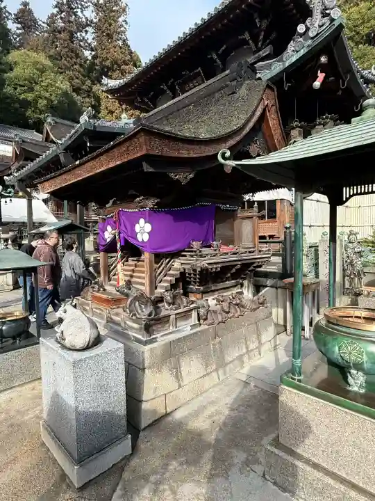 宝山寺の{uncategorized: "未分類", other: "その他", undefined: "問題あり", building: "その他建物", grave: "お墓", sacred_gate: "鳥居", guardian: "狛犬", statue: "像", buddha: "仏像", history: "歴史", nature: "自然", garden: "庭園", animal: "動物", pagoda: "塔", temizu: "手水舎", mountain_gate: "山門・神門", sanctuary: "本殿・本堂", subordinate: "末社・摂社", art: "芸術", scenery: "景色", jizo: "地蔵", ema: "絵馬", goshuin: "御朱印", omikuji: "おみくじ", items: "授与品その他", amulet: "お守り", goshuincho: "御朱印帳", eats: "食事", festival: "お祭り", votive_dance: "神楽", shichigosan: "七五三参", wedding: "結婚式", experience: "体験その他", initially: "初詣", around: "周辺", anti_infection: "感染症対策"}